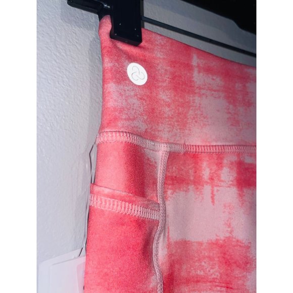 Zella Girl Kids Sassy Pocket Crop Leggings Coral Calypso Brushstrokes XLarge New - Picture 3 of 7